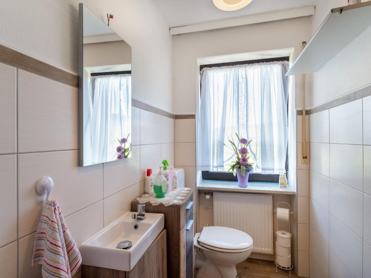 Quaint Holiday Home In Bad K Tzting With Garden Terrace 바트코에츠팅 외부 사진